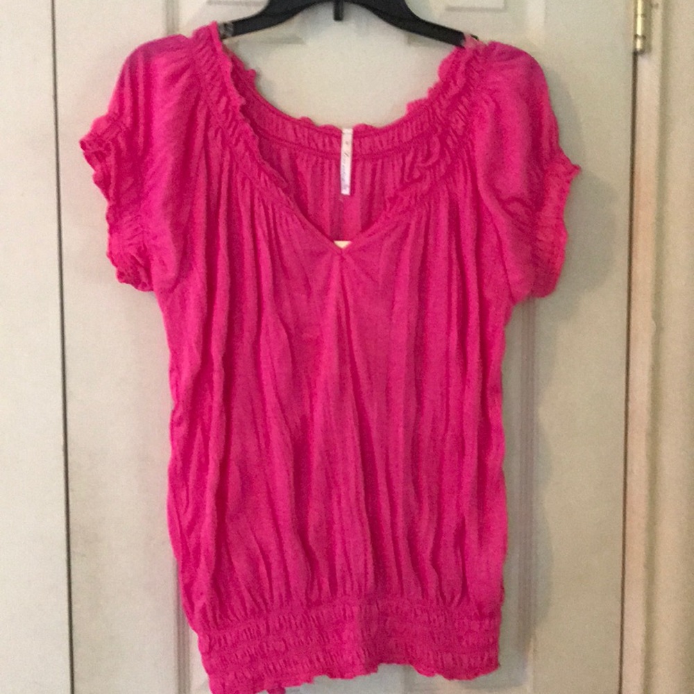 Love Nation blouse Beautiful tie elastic neckline ties in front (3)